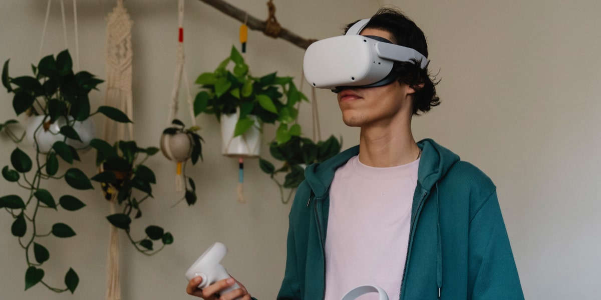 A gamer wearing a VR headset