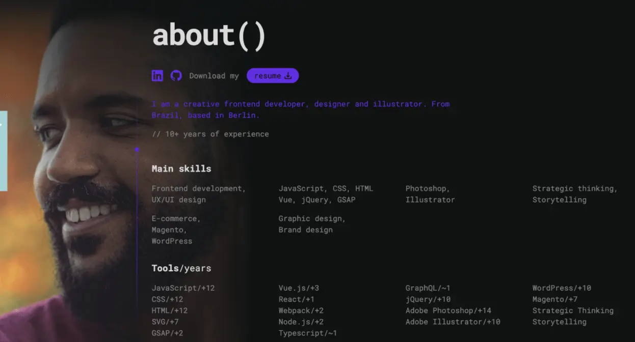 Screenshot of the "About Me" section of Iuri de Paula's web developer portfolio.