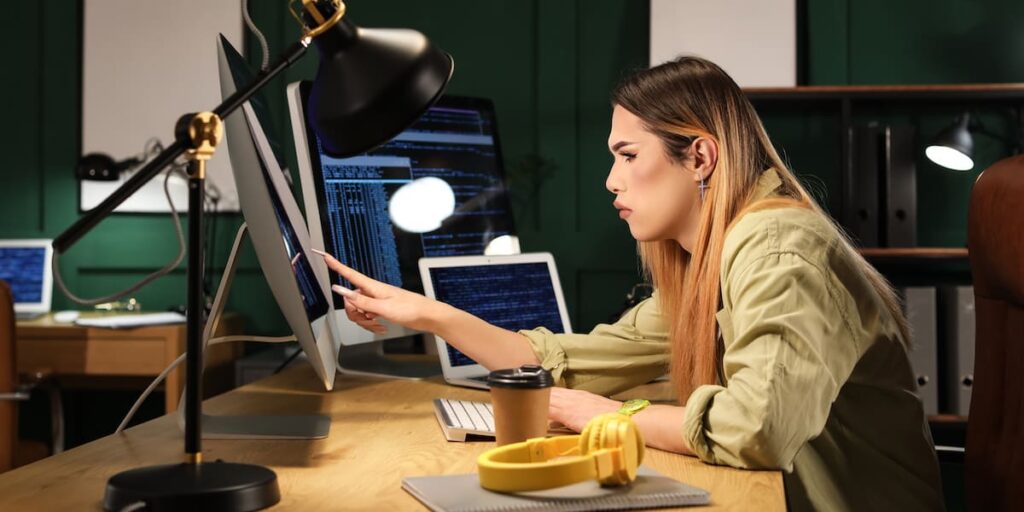 11 of the Best AI Programming Languages: A Beginner’s Guide